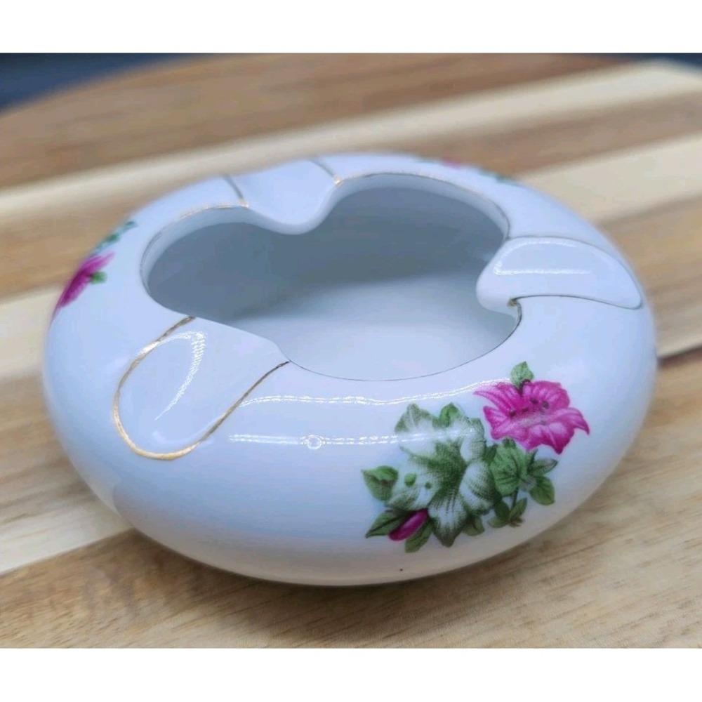 Tientsin Porcelain Vintage 1980s Small White Porcelain Ashtray Floral Design
